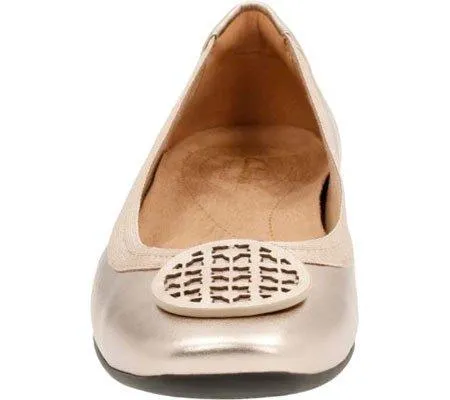 CLARKS Women's Candra Blush Flat