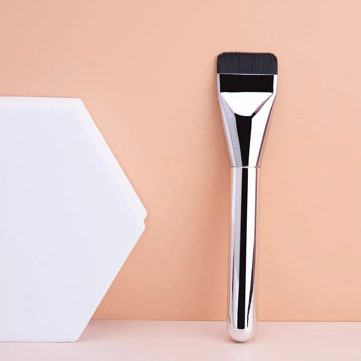Flawless Makeup Brushes for Precision Blending & Contouring