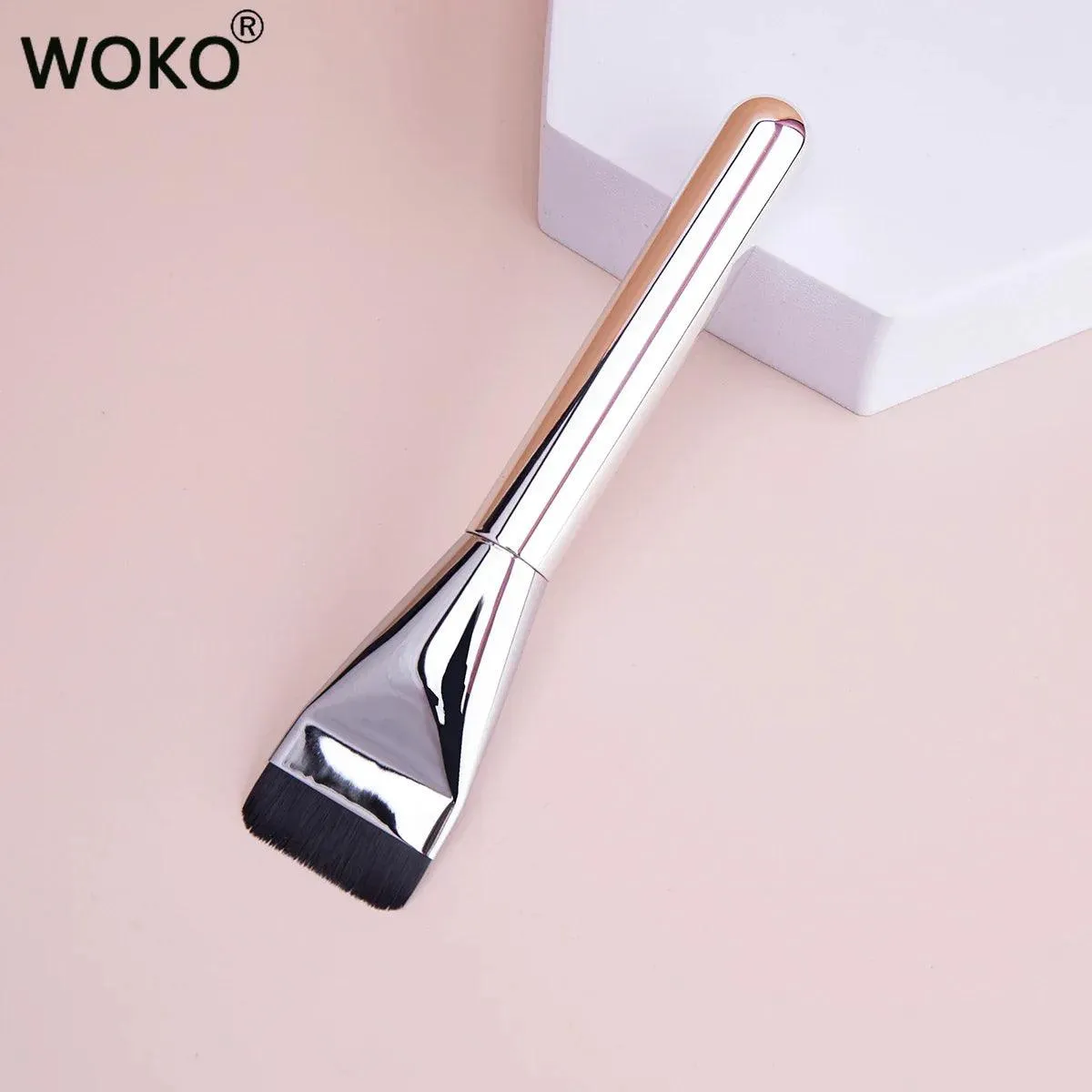 Flawless Makeup Brushes for Precision Blending & Contouring