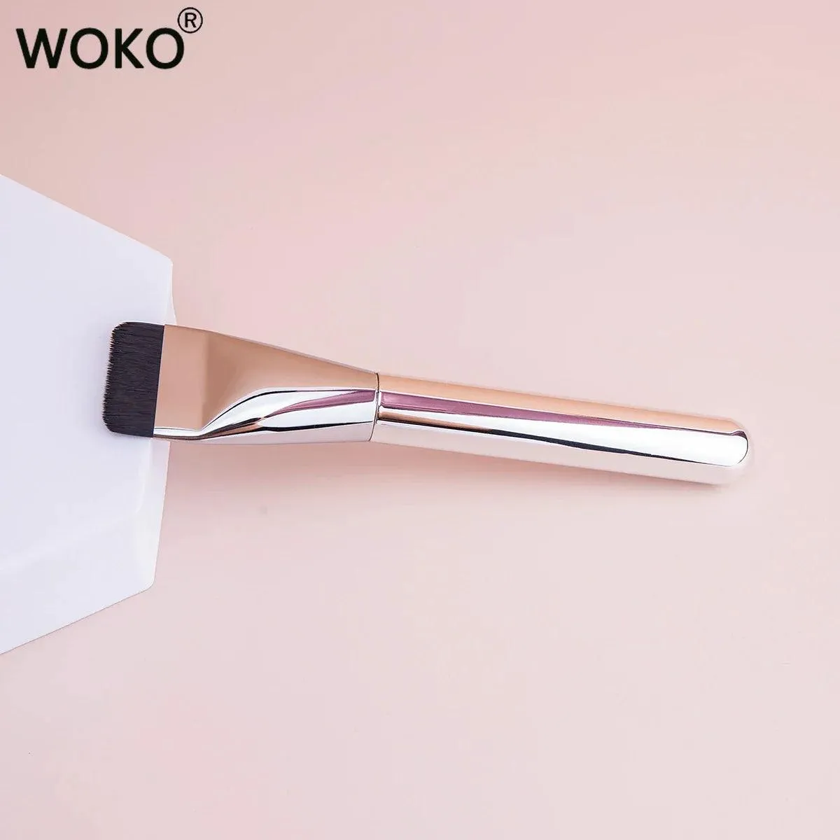 Flawless Makeup Brushes for Precision Blending & Contouring