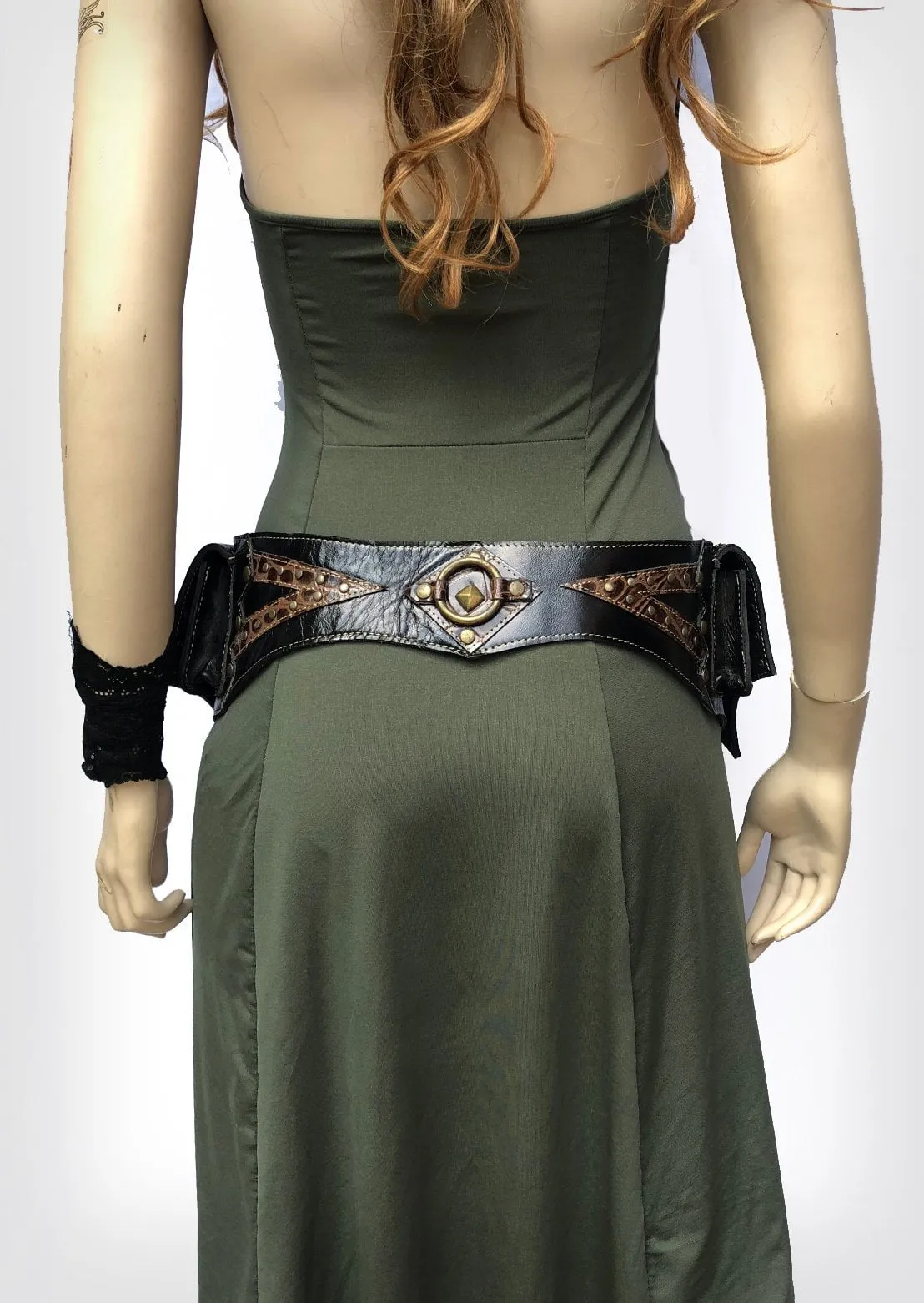 Leather skin pocket belt