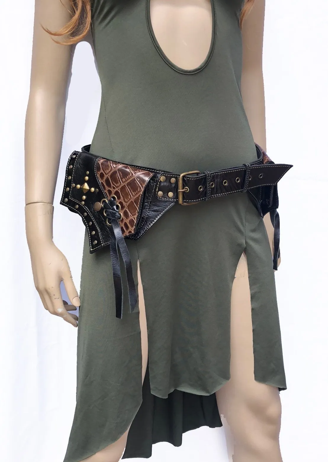 Leather skin pocket belt